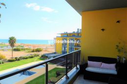 Modern 2-bedroom corner apartment in a prime front...